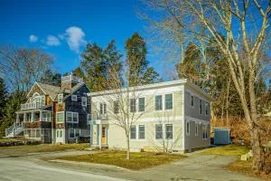 Harborwalk Lower and Upper - Youngtown