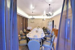 Hotels Le Domaine des Oliviers : photos des chambres