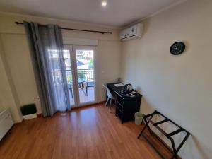 Nikos Studio Apartments