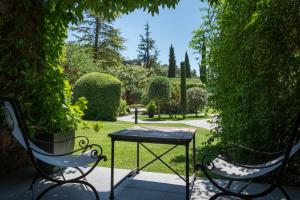 Hotels Hostellerie Les Gorges De Pennafort : photos des chambres