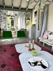 Gränna Grandeur Stay in Style