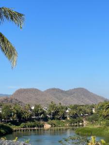 Namkhan Riverside Hotel