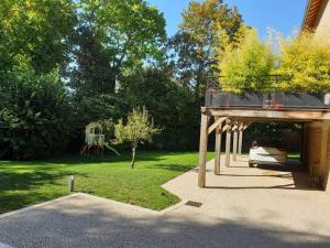 Latelier: charmante annexe indépendante