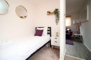 Bridge View Studio by Tŷ SA