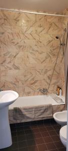 Cannes centre beau 2 pièces 50 M2 plus terrasse à 12 min plages et Palais au calme