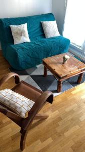 Appartements appartement 2 pieces 5min gare val d'Europe parking inclus : photos des chambres