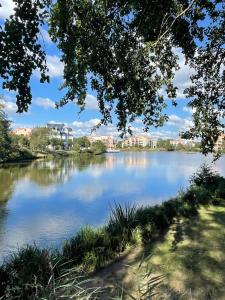 Appartements Appt avec vue panoramique sur le lac a Port Bourgenay : photos des chambres