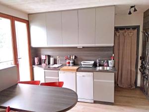 Appartements Joli studio & Belle Vue + wifi : photos des chambres