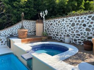 Linda Villa al lado del Club de Tenis