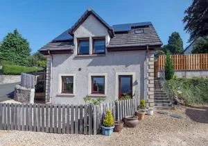 Wallace's Rest - Causewayhead