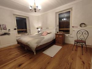 T3 atypique en maison à 400m lac & piste cyclable