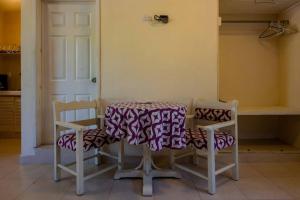 Marysol private beach D12 next to nomads