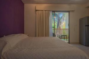 Marysol private beach D12 next to nomads