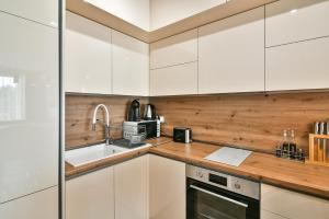 The Shangri-LA flat