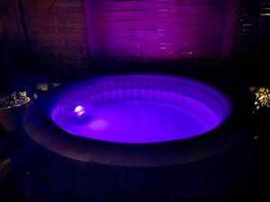 Tiny Harmony - Logement confortable avec jardin et jacuzzi privés près d’Aix en Provence