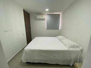 Apto con excelente Ubicación.