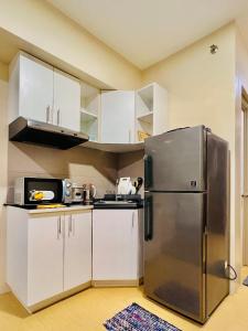 * *Q Incomparable Comfort for 3