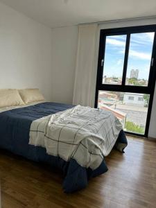 Departamento con cochera en Barrio Candioti