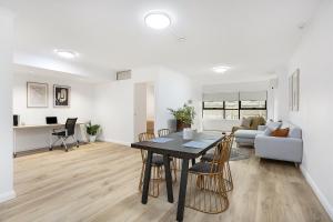 Surry Hills l 1 Bedroom Apartment With Parking