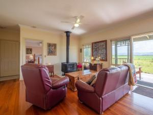 Woodview Cottage Farm stay