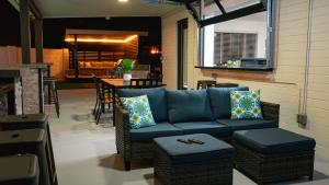 Sundown@OldTown~Pool~Cabana~Bar