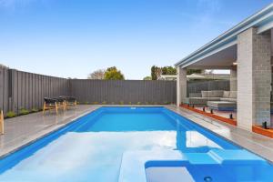 Meadow by the Sea by ReadyStay