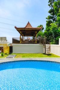 Villa Jogja Grand Bale with Private Pool by Simply Homy