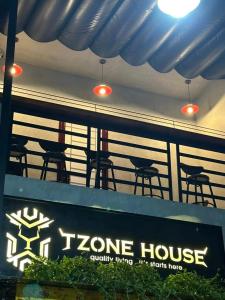 T Zone Hostel - Quiet Place, Near China Town,Ho Thi Ky Street Food,Cafe,Beer