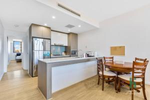 Homebush EventHub Contemporary 2B2B Apt