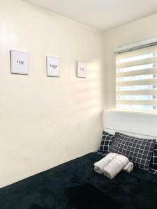 8 Spatial 2BR condo within the city with Pool, WIFI & Netflix