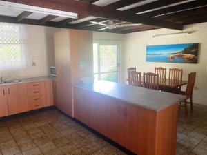 The Red Piranha Rainbow Beach