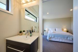 Spacious Family Friendly Parkside