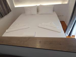 Petmeza Top Aigio City F