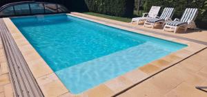 Appartements Gites 4 personnes avec piscine. : photos des chambres