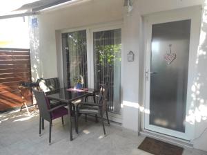 Apartments Emi & Nini