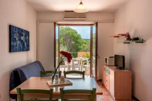 Glorious Residence Le Pavoncelle one Bedroom sleeps four child num1454