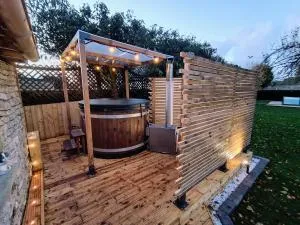 Gîte 4 personnes avec piscine et bain nordique proche des plages du débarquement - Saint-Gabriel