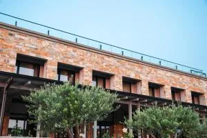 Kronos Hotel - Vorë