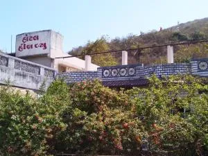 Hotel HillView, Junagadh - Junagadh