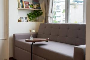 Hollys Balcony Bliss Homestay