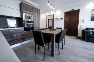 Lovely apartment by the sea. MF1