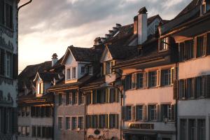 JACOB 1808. fine historic town apartments