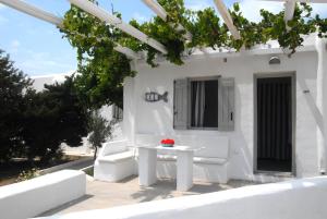 Standard Double Room with Garden View