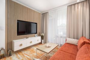 Sun & Beach Apartments Bel Mare with Parking by Renters