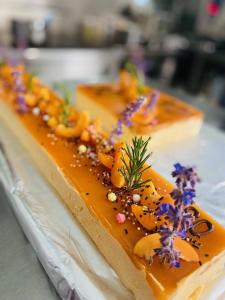 Hotels LOGIS HOTEL BELLEVUE RESTAURANT LA POMME d'OR : photos des chambres
