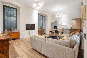 JOIVY Modern and Spacious family flat