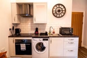 Free Parking | Smart TV | 4 guests