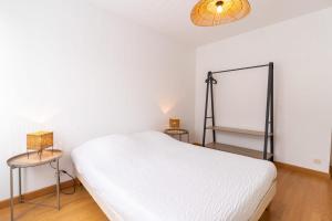 Appartements Agreable appartement avec place de parking : photos des chambres