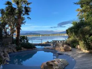 Maranatha, Location de Villas pieds dans l'eau - Pascialella