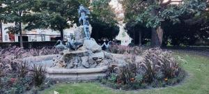 Danube Riverside Apartment with quite workplace